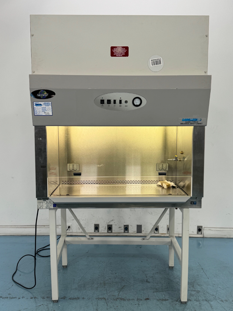 Image of Nuaire Labgard ES 4' BioSafety Cabinet